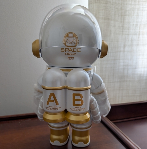 RARE 400% Start From Heart Mega Space Molly 2024 Employee Exclusive - Picture 4 of 7